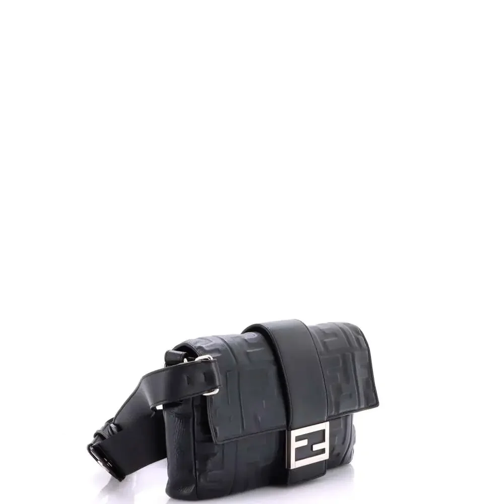 Fendi Baguette Convertible Belt Bag #237370F13B - Picture 2 of 8